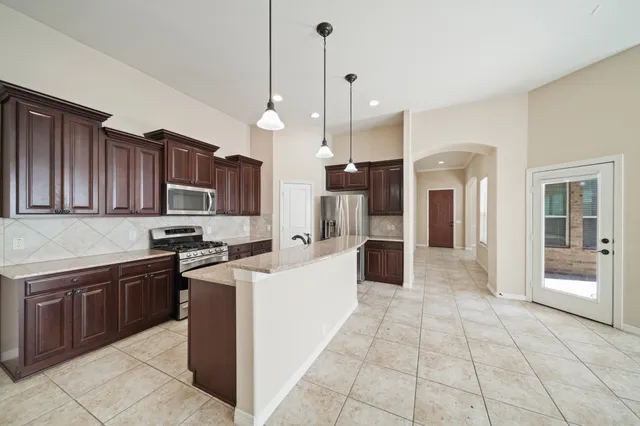 $2,900 | 1515 Ralston Branch Way, Sugar Land, TX 77479