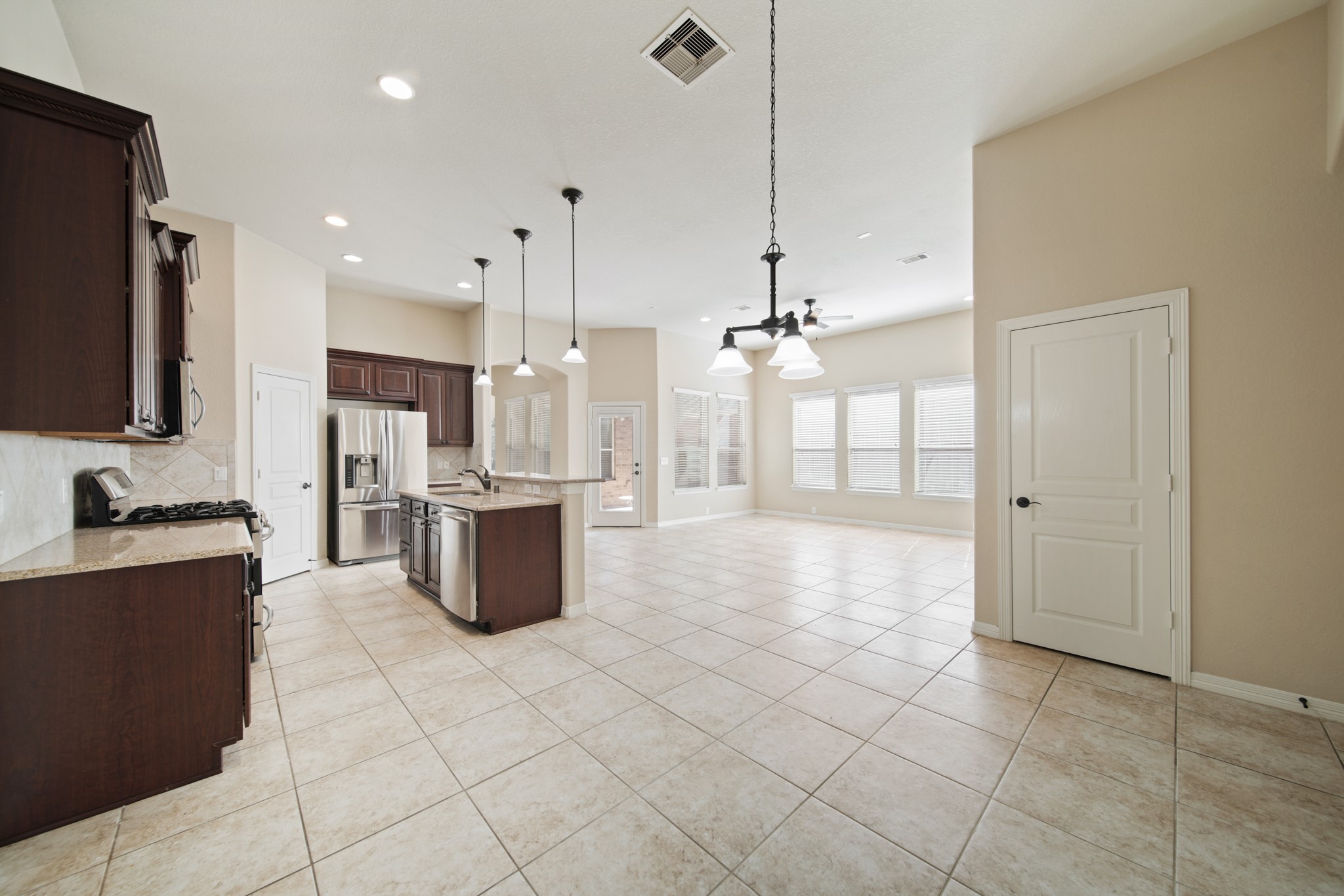 1515 Ralston Branch Way Sugar Land, TX 77479 - Photo 8 of 26