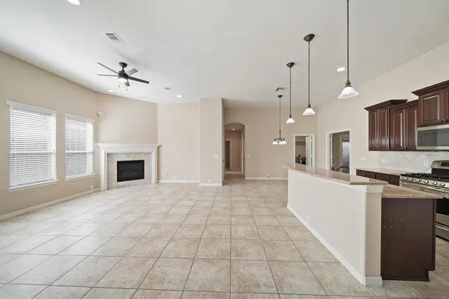 $2,900 | 1515 Ralston Branch Way, Sugar Land, TX 77479