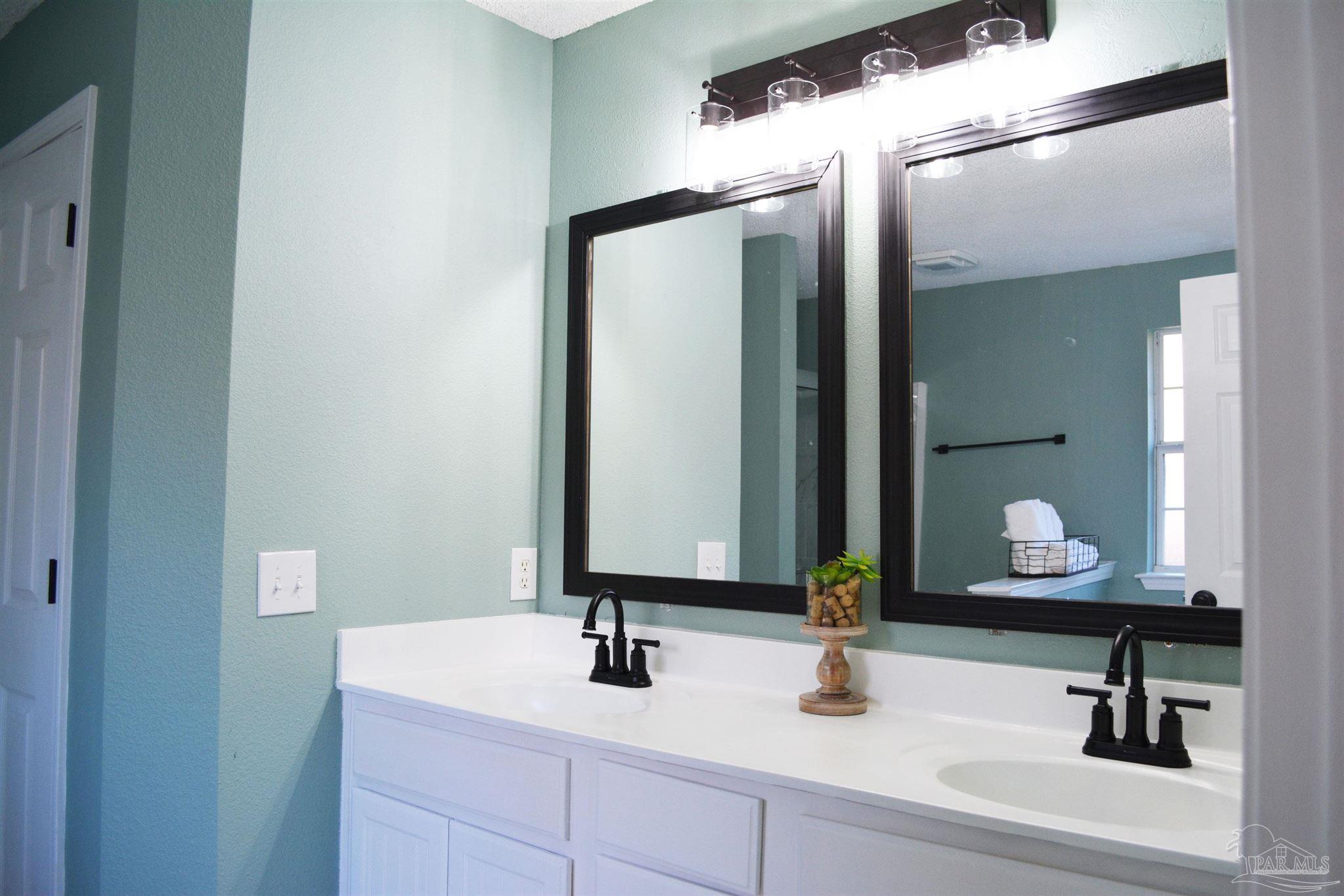 6937 Raburn Road Pensacola, FL 32526 - Photo 16 of 22 Gallery Image 16