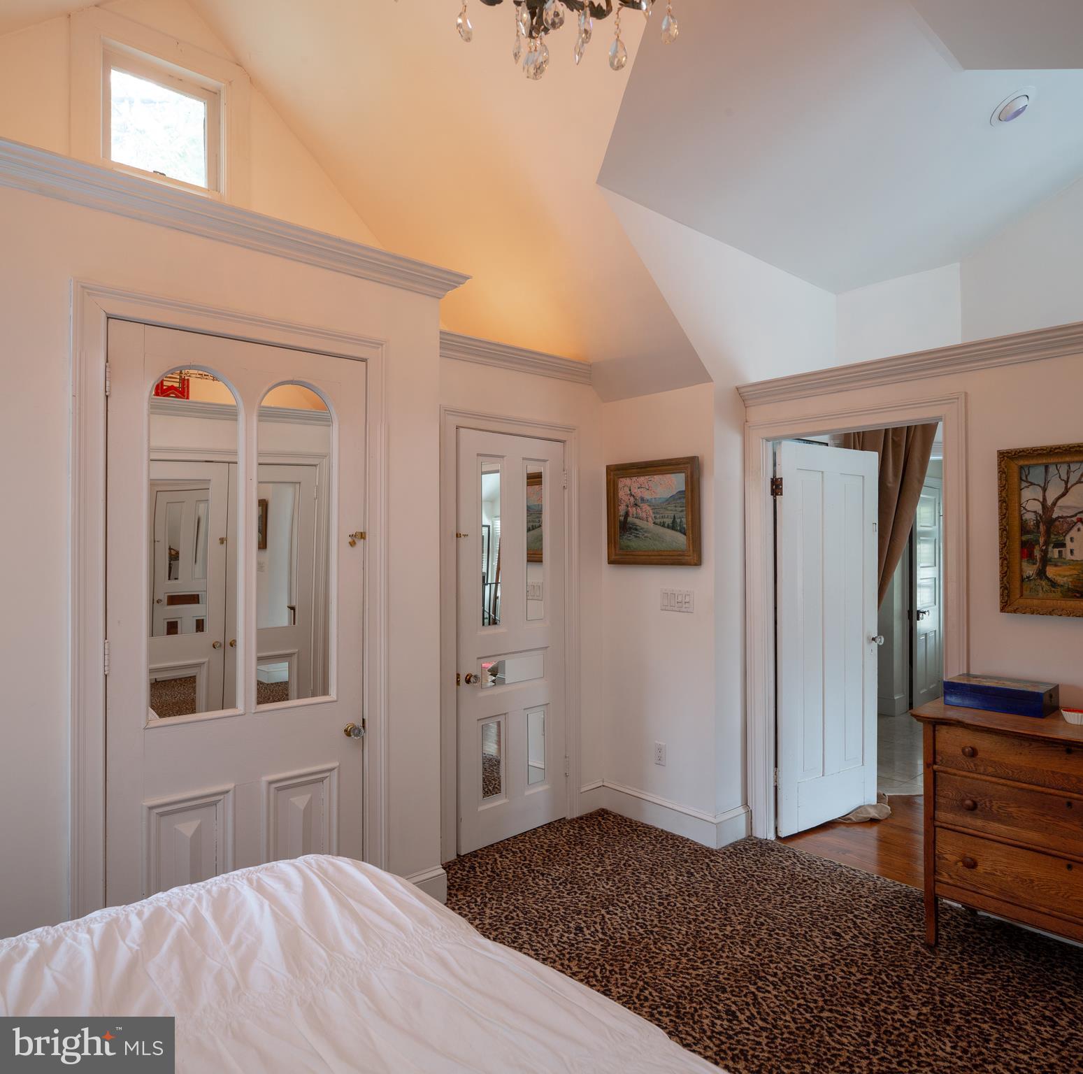 94 Old York Road New Hope, PA 18938 - Photo 18 of 34 Vaulted Master Suite