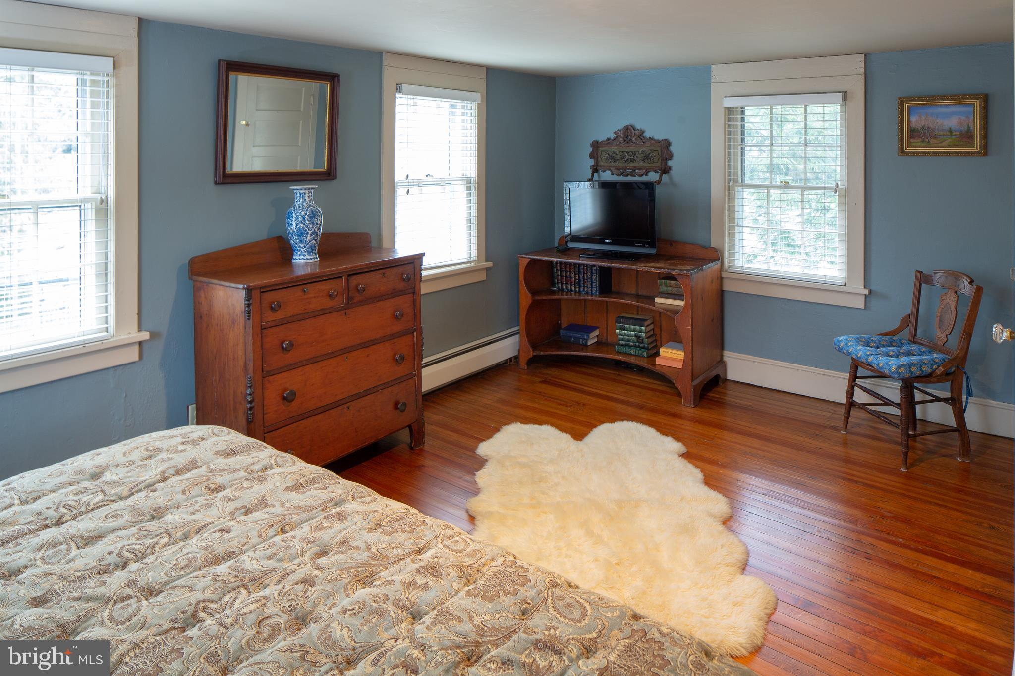 94 Old York Road New Hope, PA 18938 - Photo 26 of 34 Large Bedroom