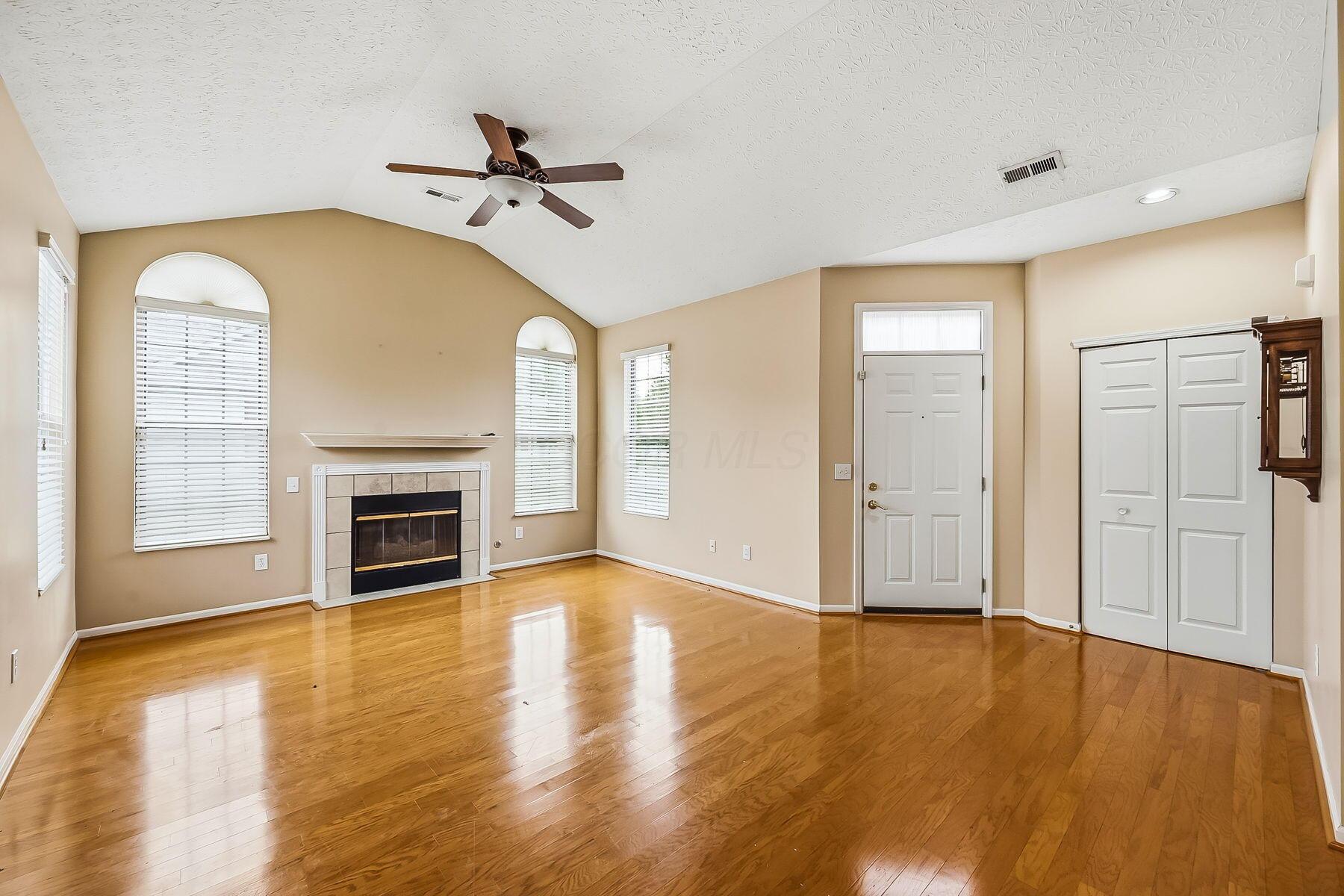 3697 Stoneway Point Powell, OH 43065 - Photo 7 of 33