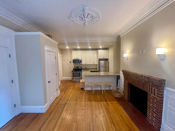 $2,800 | 591 Beacon Street, Unit 2, Boston, MA 02215
