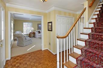 9801 Wild Deer Road Ladue, MO 63124 - Photo 3 of 19