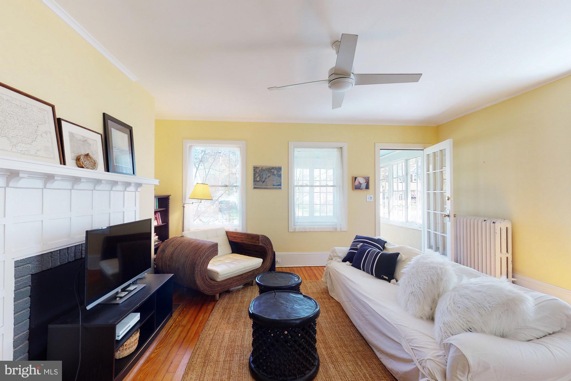 90 Jefferson Road Princeton, NJ 08540 - Photo 13 of 56 Living room w/ ceiling fan