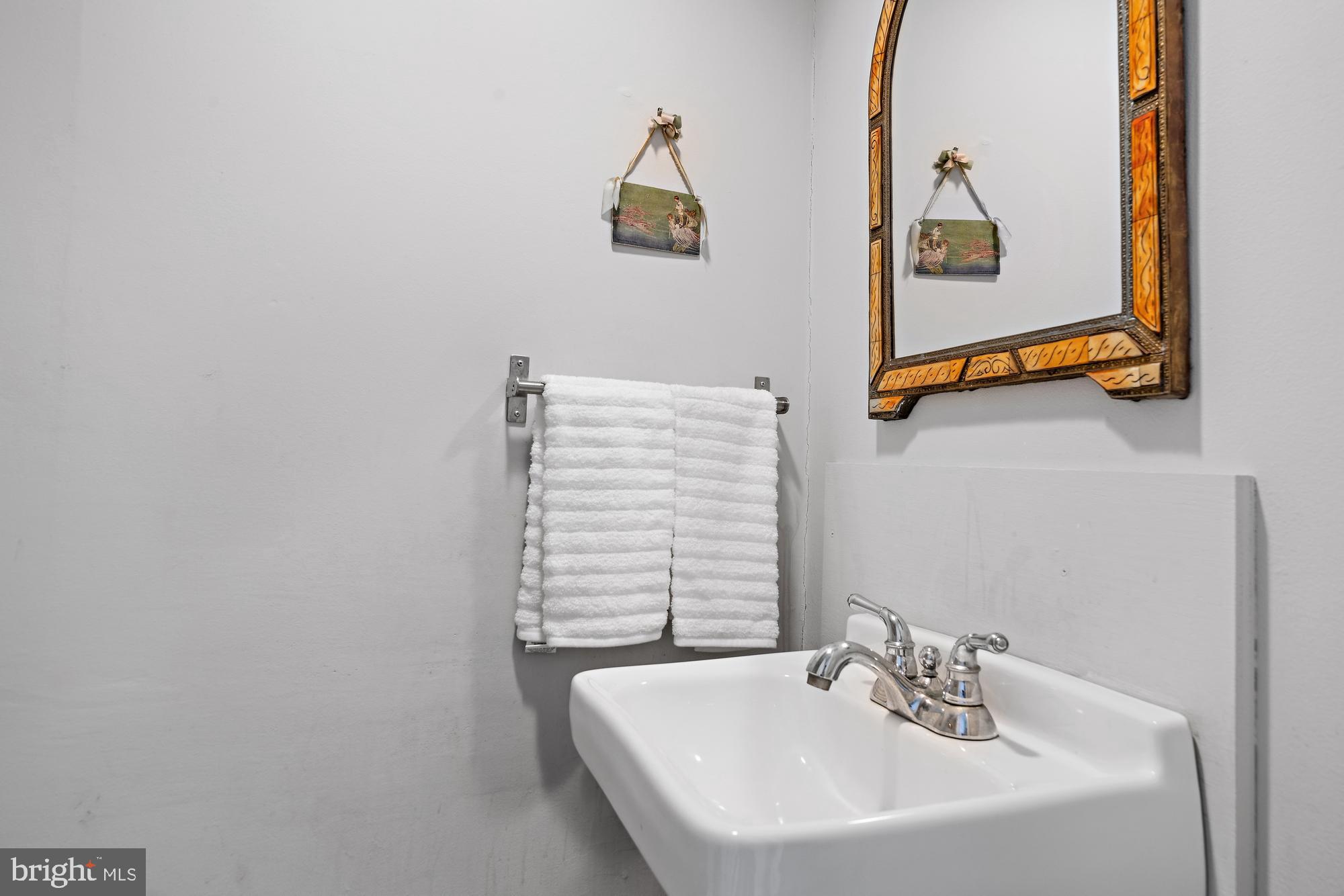 90 Jefferson Road Princeton, NJ 08540 - Photo 27 of 56 BATH #1: Power room on 1st floor