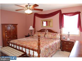 21 West Belair Road Ridley Park, PA 19078 - Photo 8 of 12 Bedroom - Main