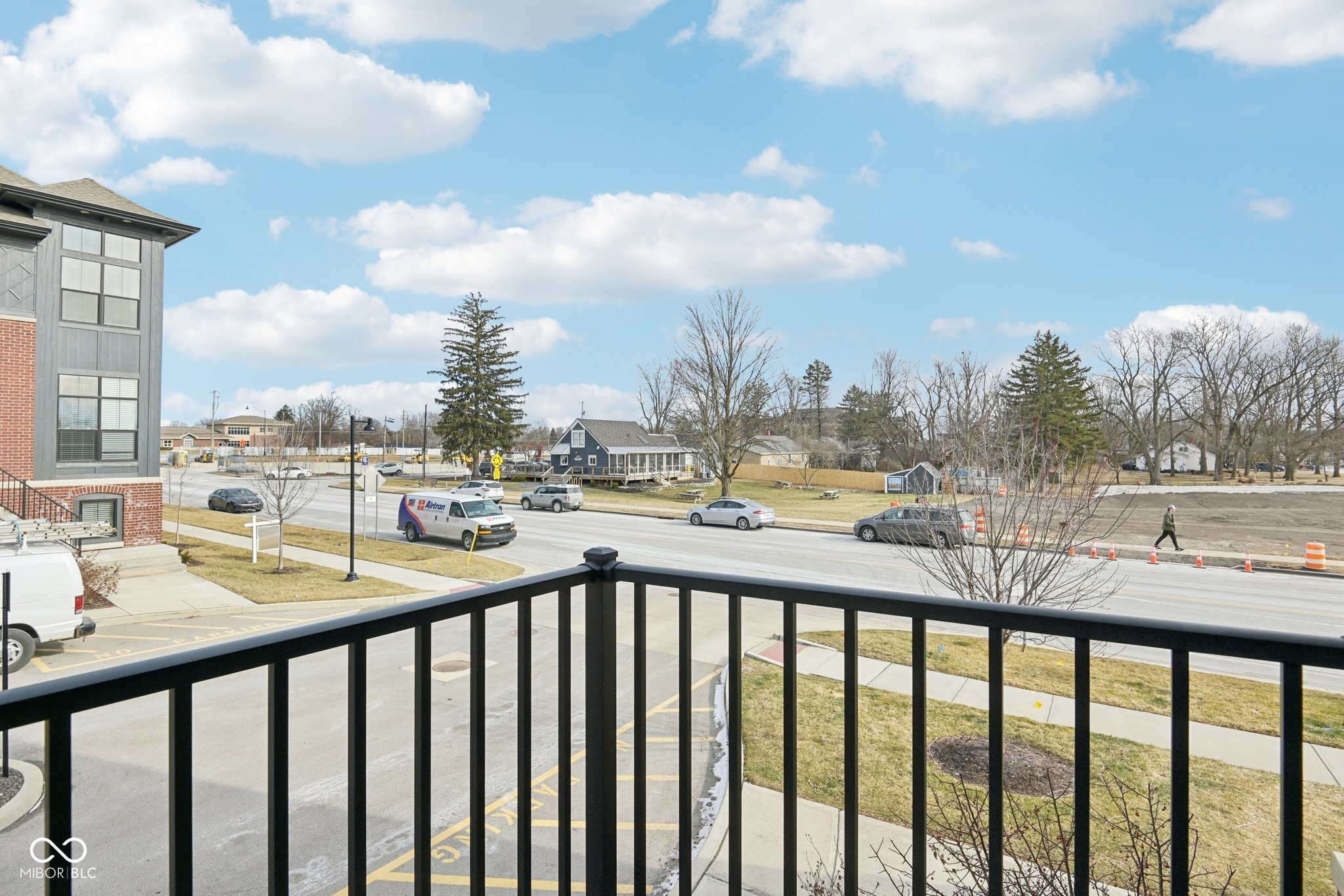 237 Poplar Street Westfield, IN 46074 - Photo 2 of 57