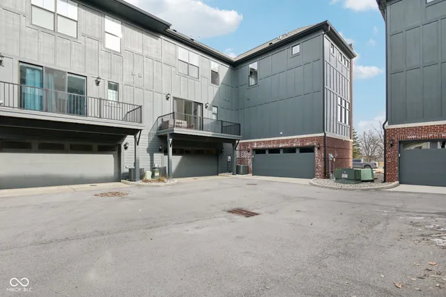 $579,900 | 237 Poplar Street, Westfield, IN 46074