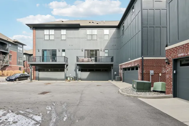 $579,900 | 237 Poplar Street, Westfield, IN 46074