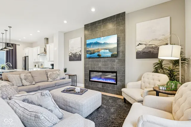 $579,900 | 237 Poplar Street, Westfield, IN 46074