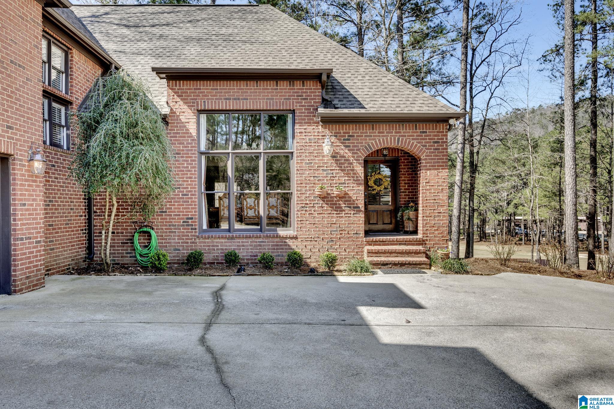 77 Broadmoor Loop Oneonta, AL 35121 - Photo 3 of 50