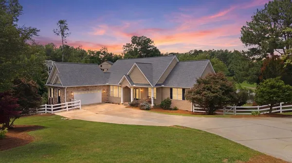 $875,000 | 123 Bridge Point Road, Greenwood, SC 29649