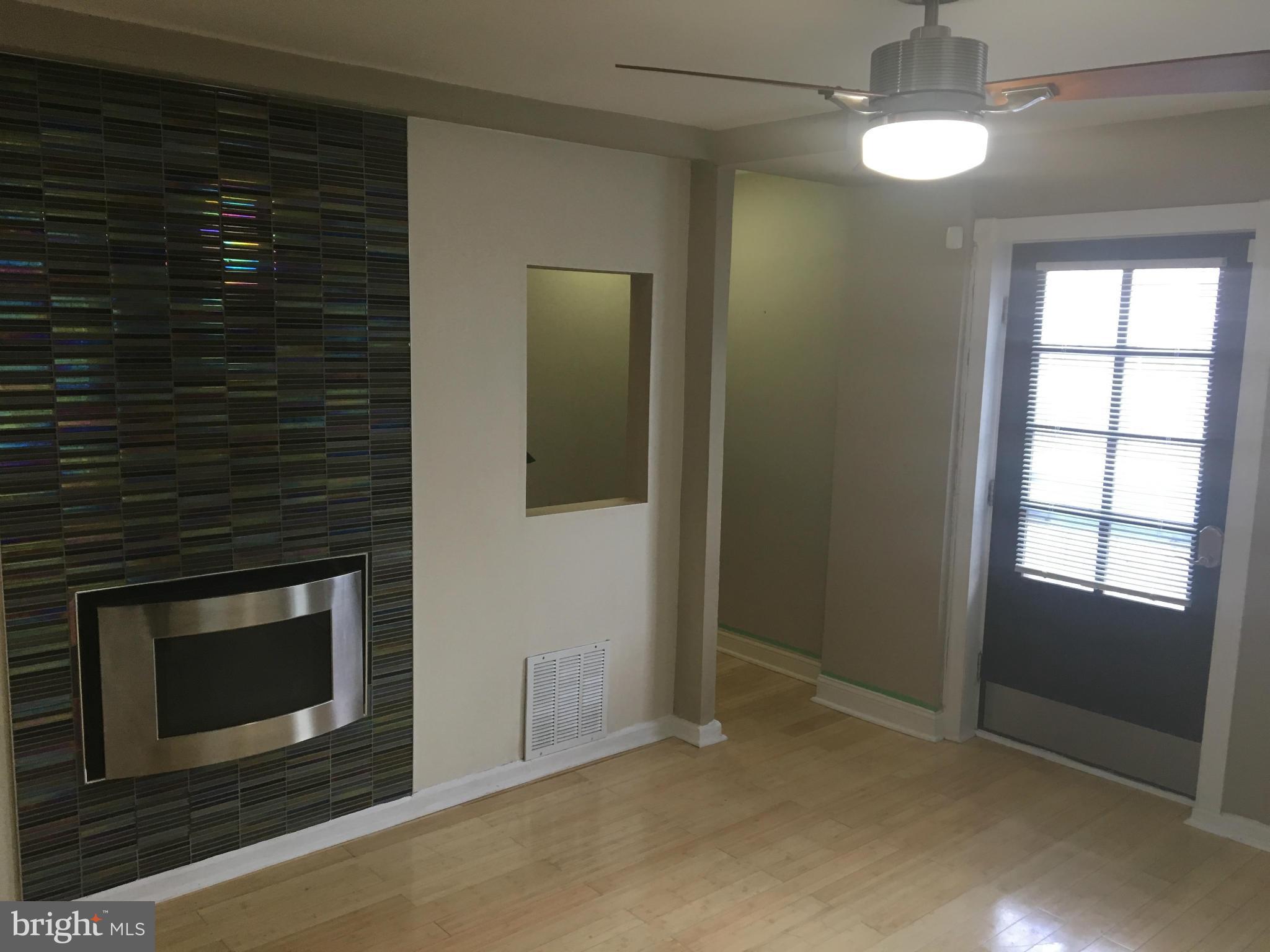 5039 Benning Road Southeast Washington, DC 20019 - Photo 16 of 23 Living Room