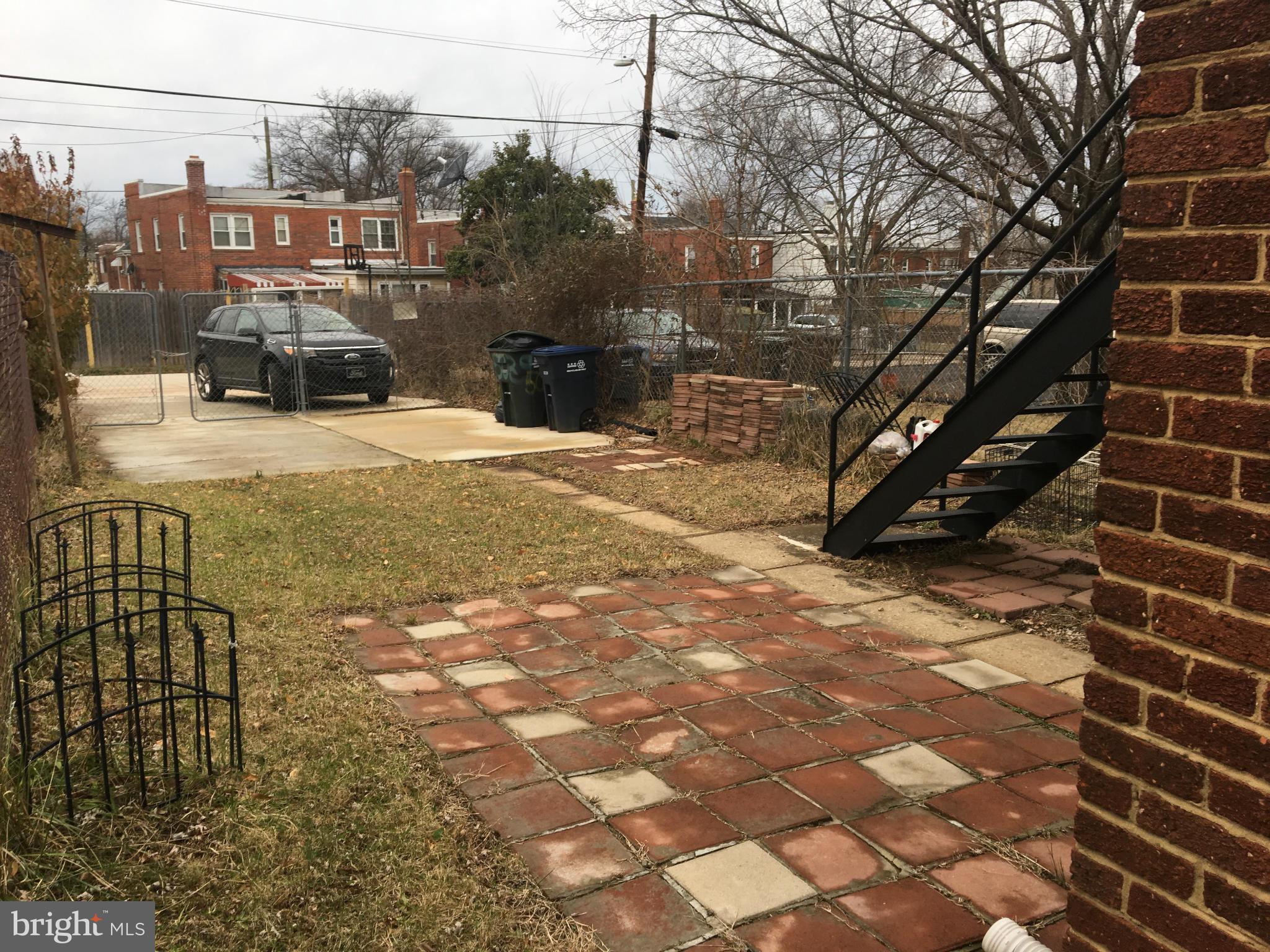 5039 Benning Road Southeast Washington, DC 20019 - Photo 4 of 23 Exterior (Rear)