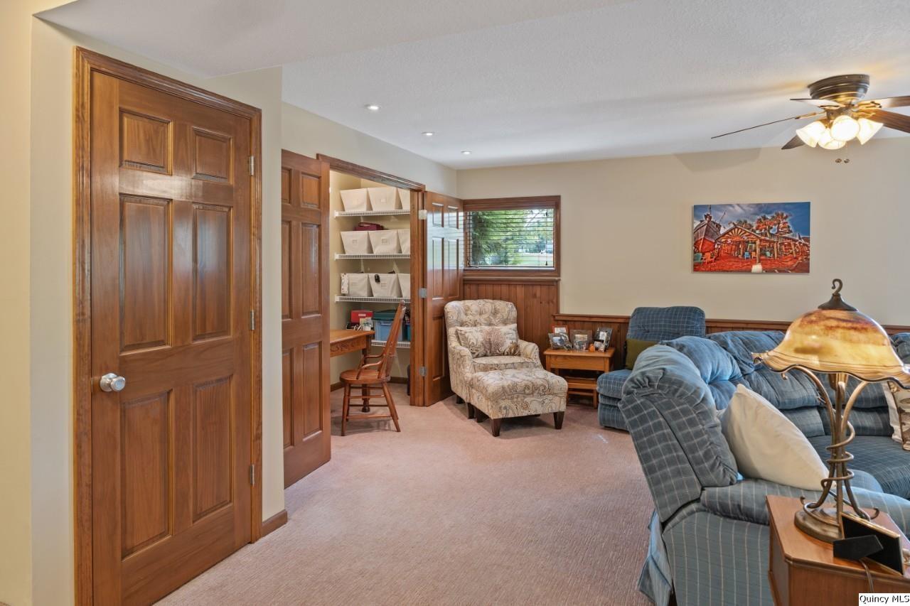 8508 Centerville Road Hannibal, MO 63401 - Photo 26 of 36 a living room with furniture and a window