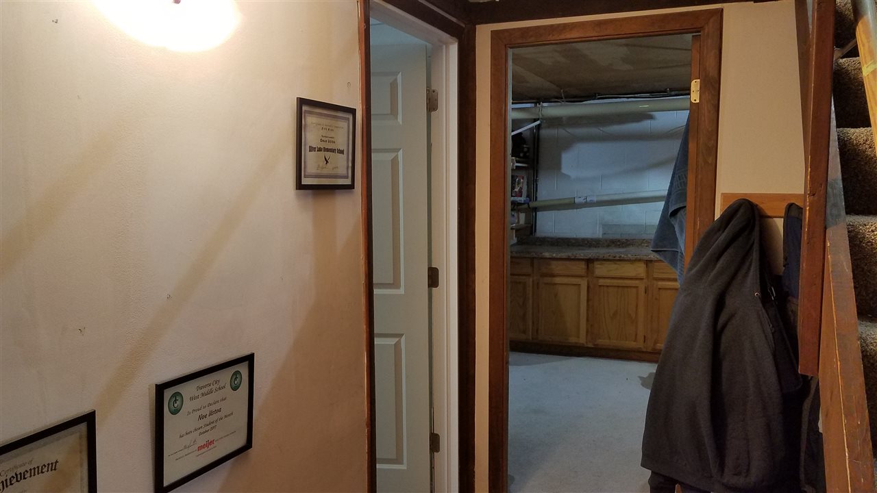 2081 Tonawanda Road Grawn, MI 49637 - Photo 19 of 28 1855427-18.JPG