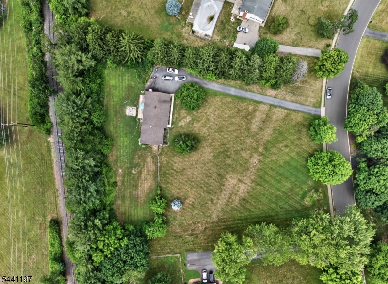 22 Sandra Road Ringoes, NJ 08551 - Photo 8 of 25