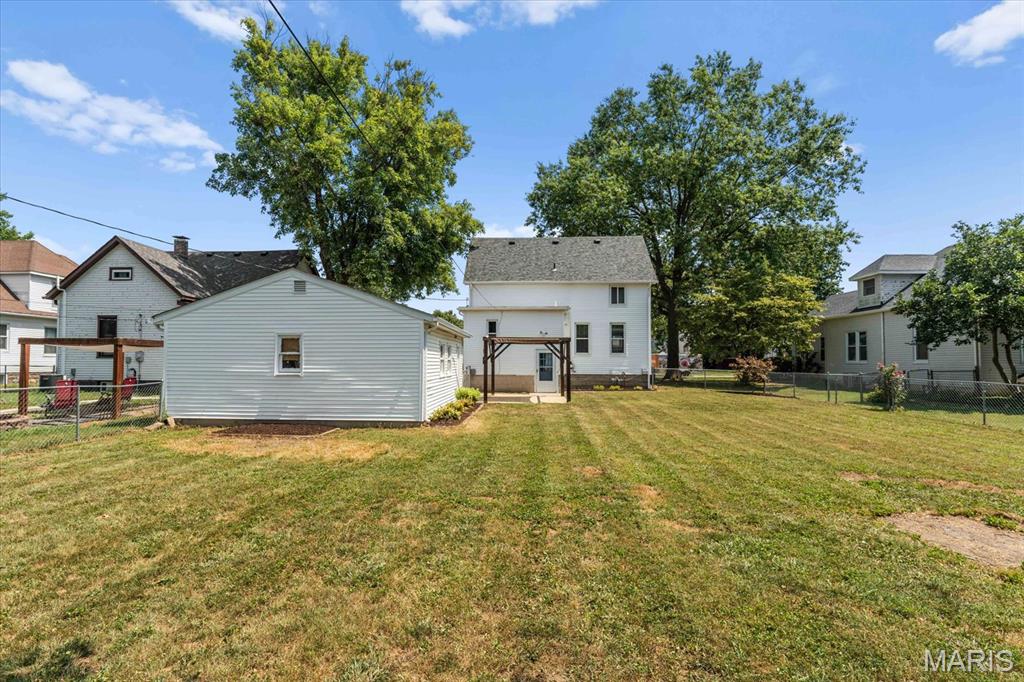 407 North Cherry Street O'Fallon, IL 62269 - Photo 30 of 35