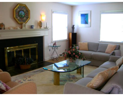 72 Ferncroft Road Newton, MA 02468 - Photo 2 of 6