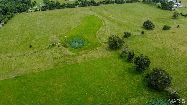 $949,000 | 20372 County Road 6380, Edgar Springs, MO 65462