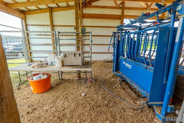 $949,000 | 20372 County Road 6380, Edgar Springs, MO 65462