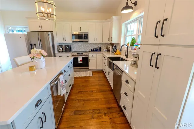 $949,000 | 20372 County Road 6380, Edgar Springs, MO 65462