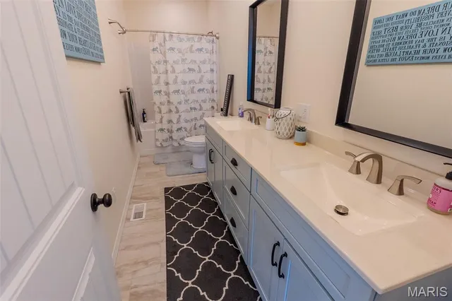 $949,000 | 20372 County Road 6380, Edgar Springs, MO 65462