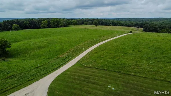 $949,000 | 20372 County Road 6380, Edgar Springs, MO 65462