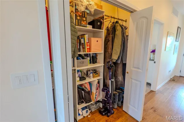 $949,000 | 20372 County Road 6380, Edgar Springs, MO 65462