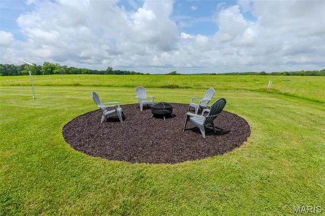 $949,000 | 20372 County Road 6380, Edgar Springs, MO 65462