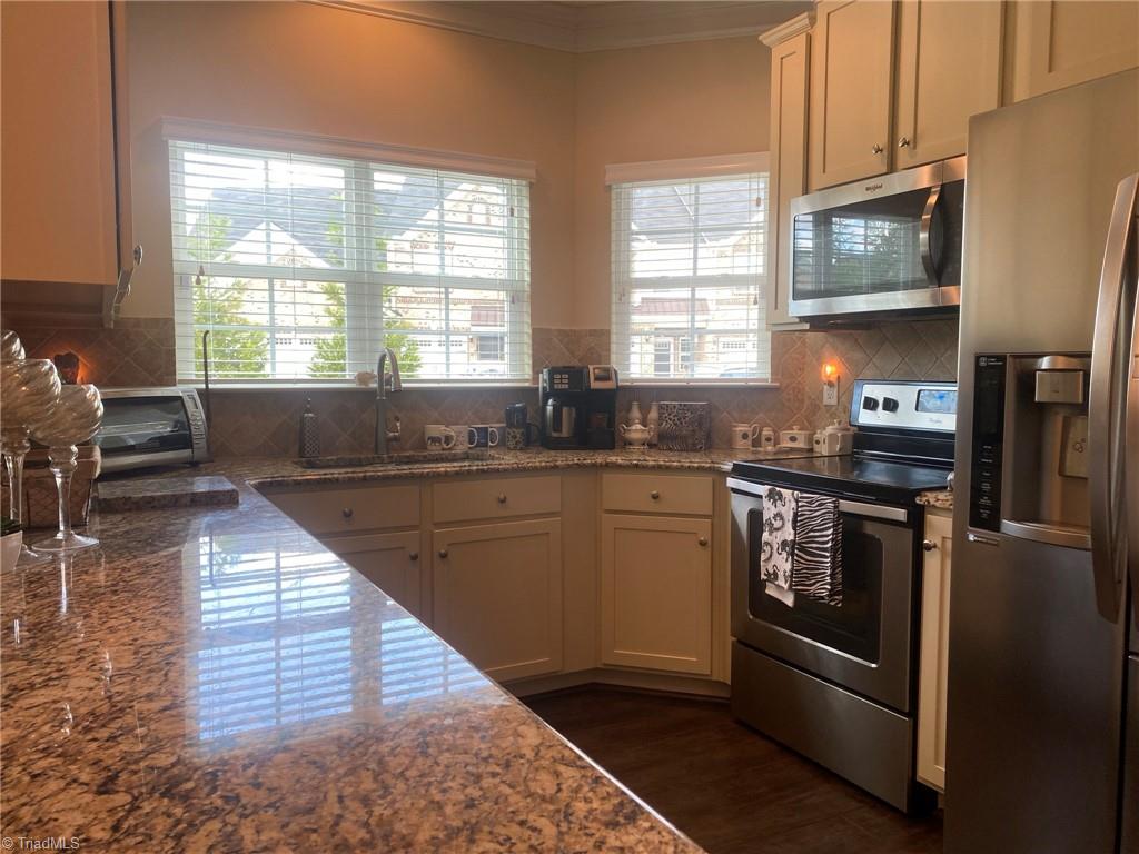 3509 Pebblestone Lane High Point, NC 27265 - Photo 14 of 35 Gallery Image 14