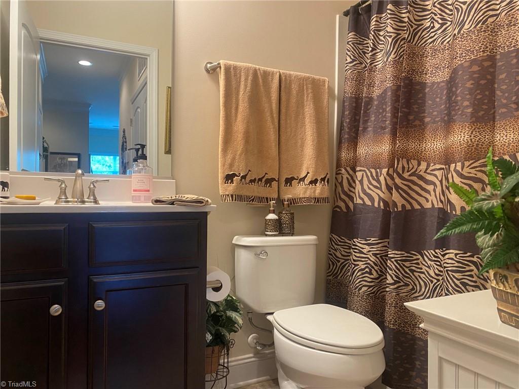 3509 Pebblestone Lane High Point, NC 27265 - Photo 10 of 35 Gallery Image 10