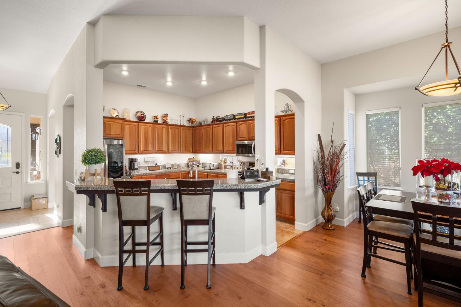 352 Mitchell Lake Lane Copperopolis, CA 95228 - Photo 23 of 47 Breakfast Bar