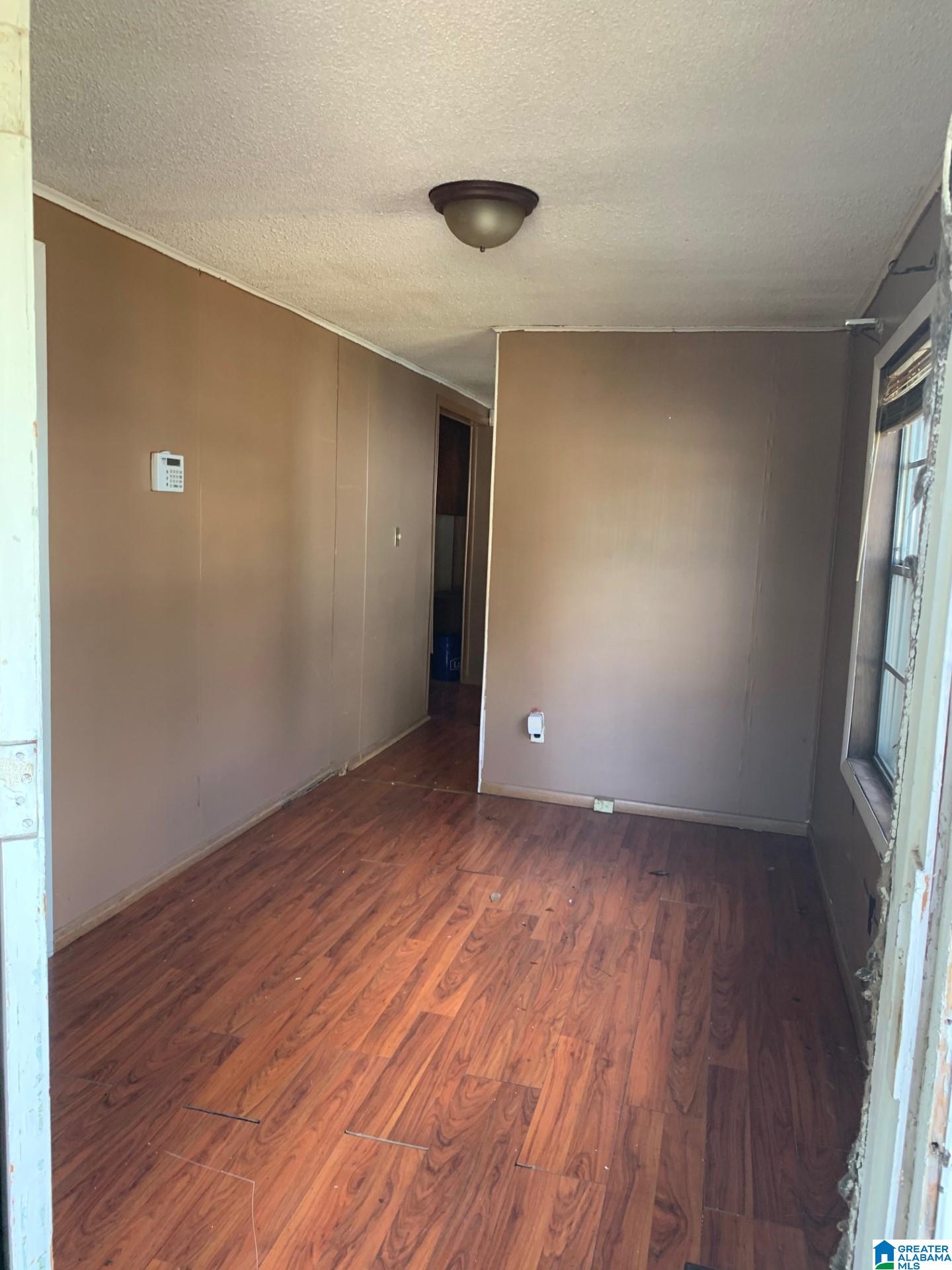 216 21st Street Southwest Birmingham, AL 35211 - Photo 8 of 24