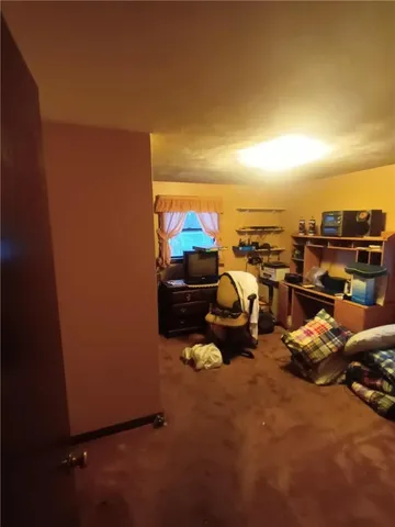 $400,000 | 220 West Street, West Warwick, RI 02893