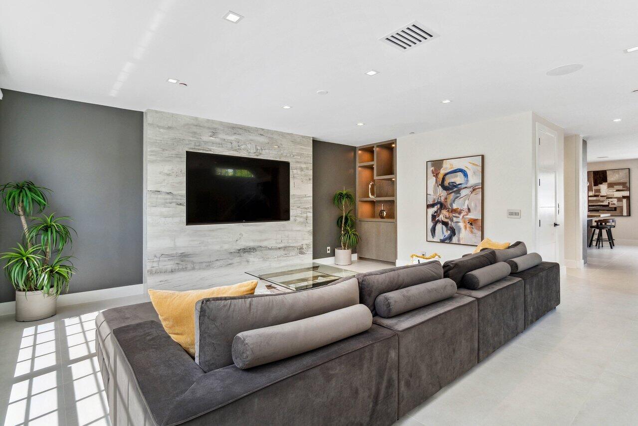 5795 Northeast Verde Circle Boca Raton, FL 33487 - Photo 15 of 52 015-5795NortheastVerdeCircle-BocaRaton-F