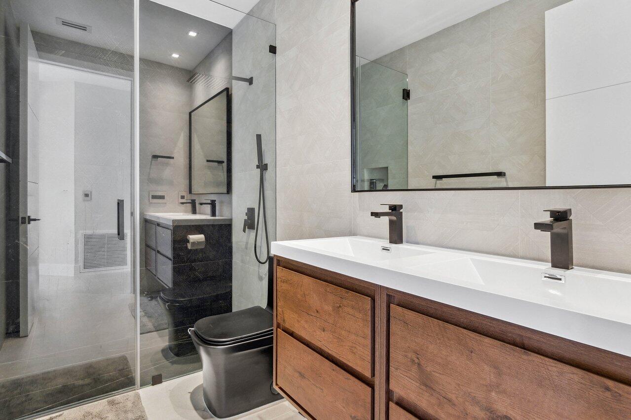 5795 Northeast Verde Circle Boca Raton, FL 33487 - Photo 27 of 52 027-5795NortheastVerdeCircle-BocaRaton-F