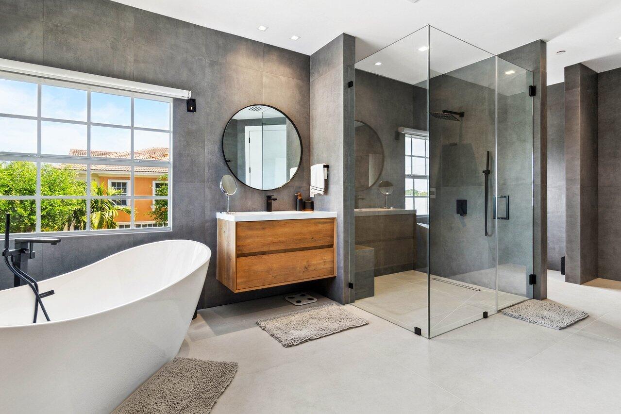 5795 Northeast Verde Circle Boca Raton, FL 33487 - Photo 32 of 52 032-5795NortheastVerdeCircle-BocaRaton-F
