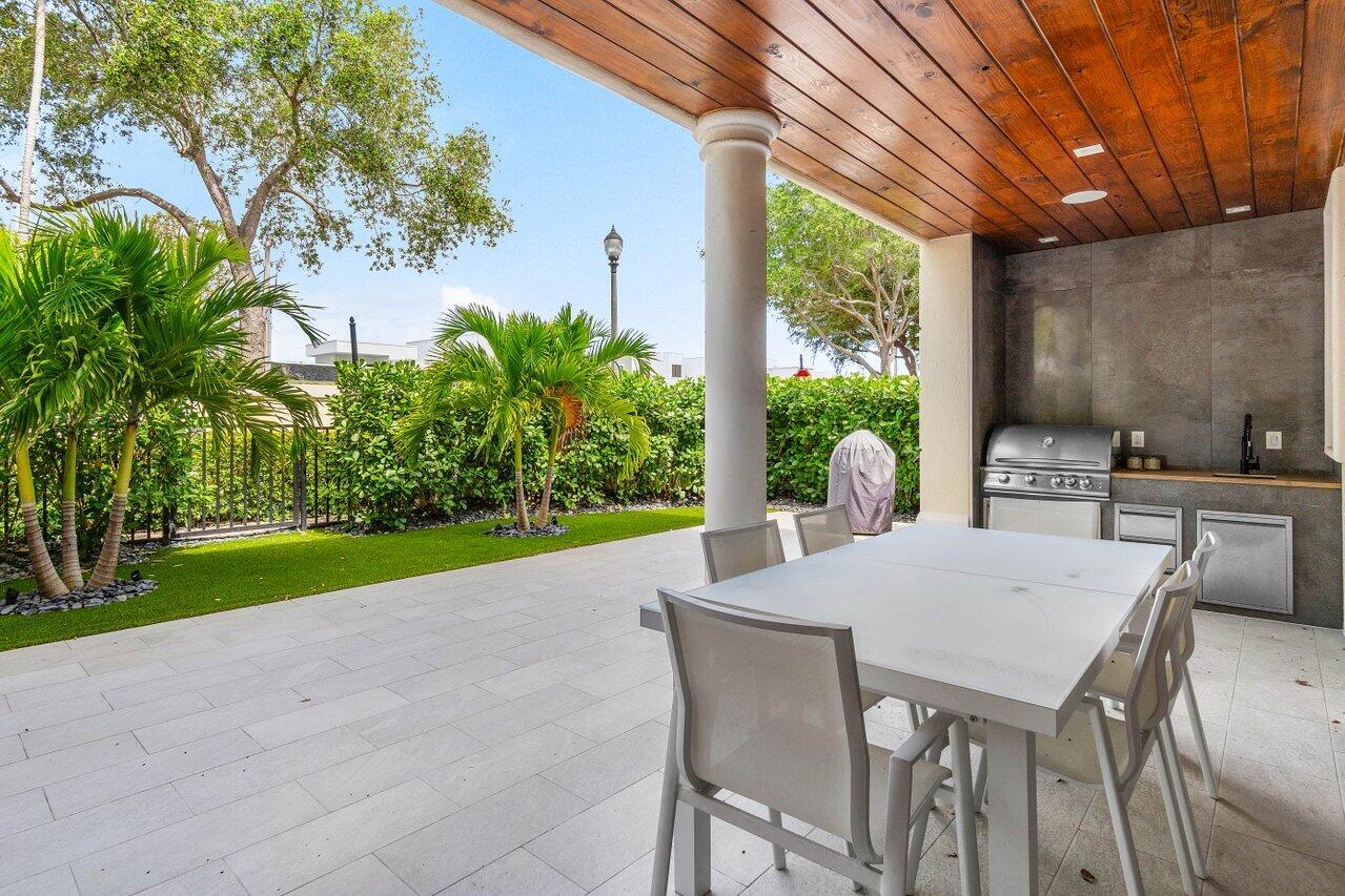 5795 Northeast Verde Circle Boca Raton, FL 33487 - Photo 34 of 52 034-5795NortheastVerdeCircle-BocaRaton-F