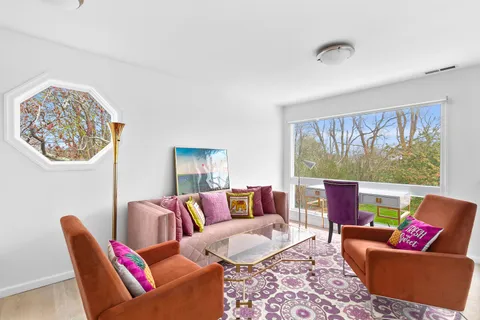 79 Silver Lane, Bridgehampton, NY 11932