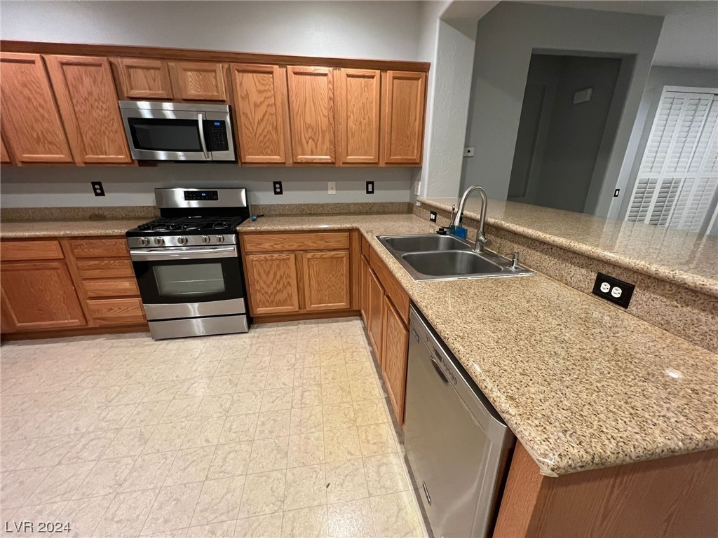 2668 Dirleton Place Henderson, NV 89044 - Photo 12 of 31