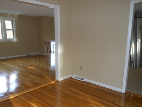 18 Barbara Road Randolph, MA 02368 - Photo 6 of 14 Gallery Image 6