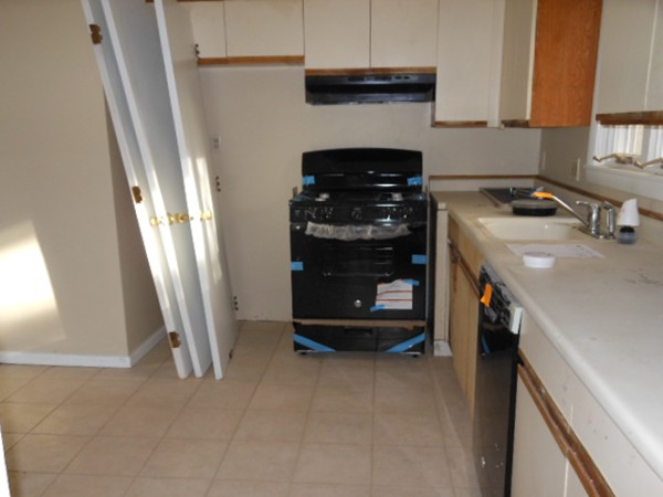 18 Barbara Road Randolph, MA 02368 - Photo 7 of 14 Gallery Image 7