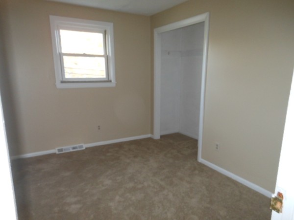 18 Barbara Road Randolph, MA 02368 - Photo 8 of 14 Gallery Image 8