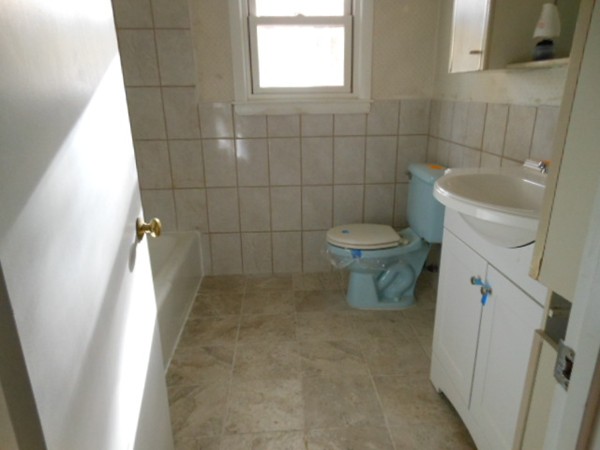 18 Barbara Road Randolph, MA 02368 - Photo 9 of 14 Gallery Image 9