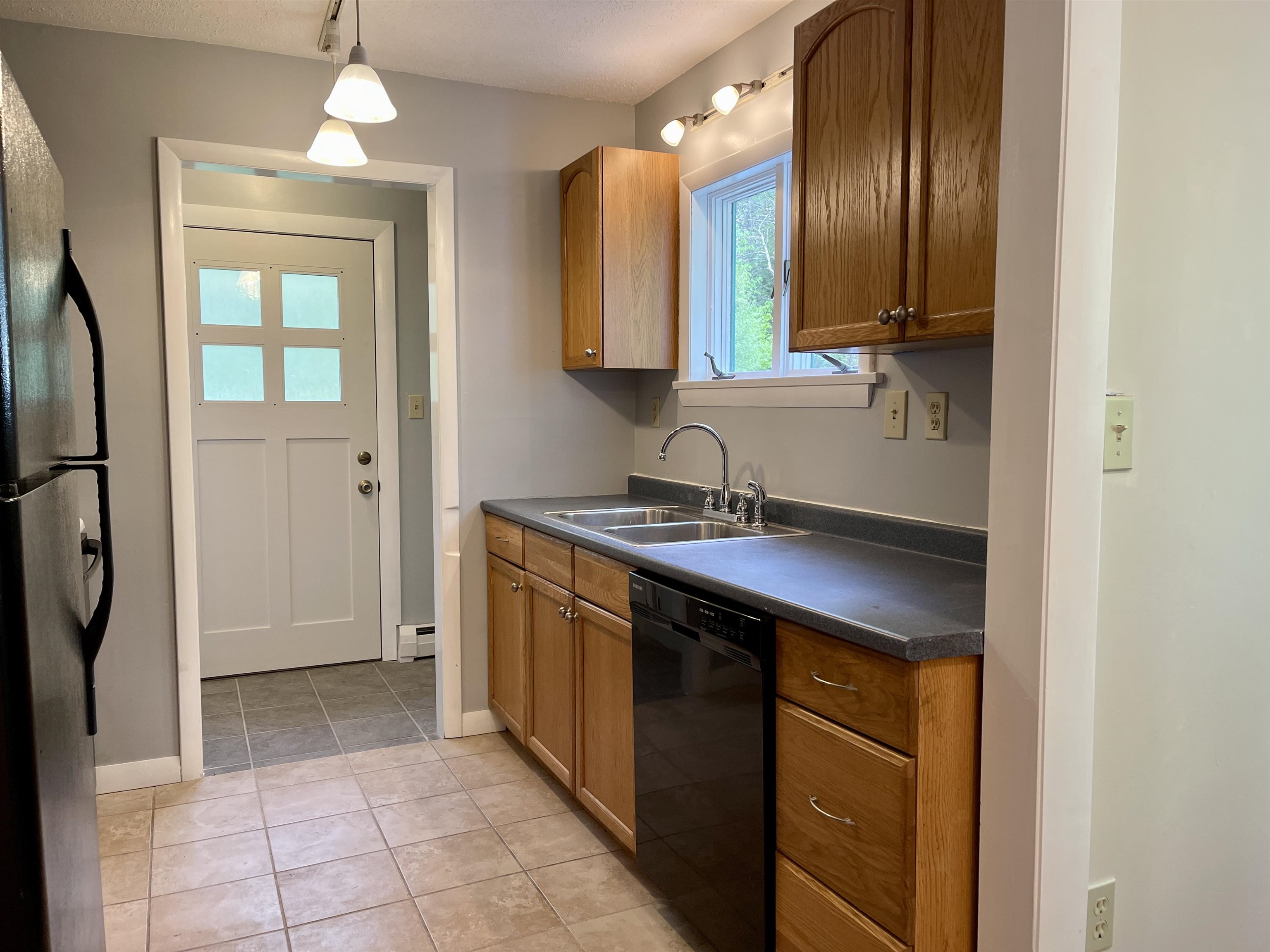 341 Jones Hill Road Canaan, NH 03741 - Photo 3 of 29 Gallery Image 3
