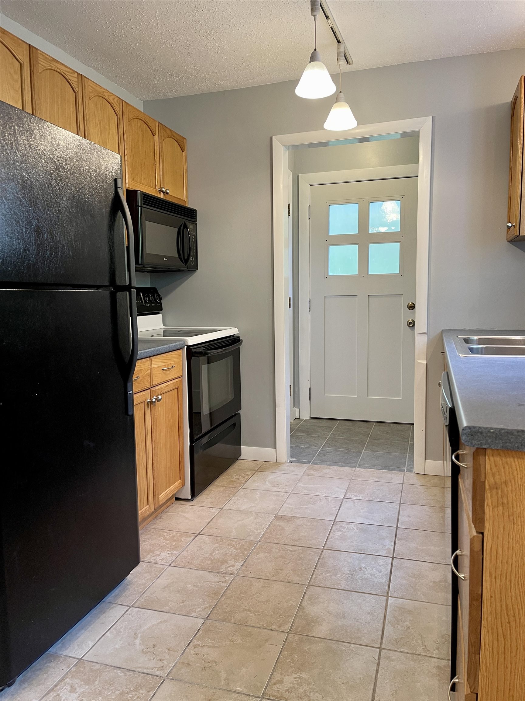 341 Jones Hill Road Canaan, NH 03741 - Photo 4 of 29 Gallery Image 4