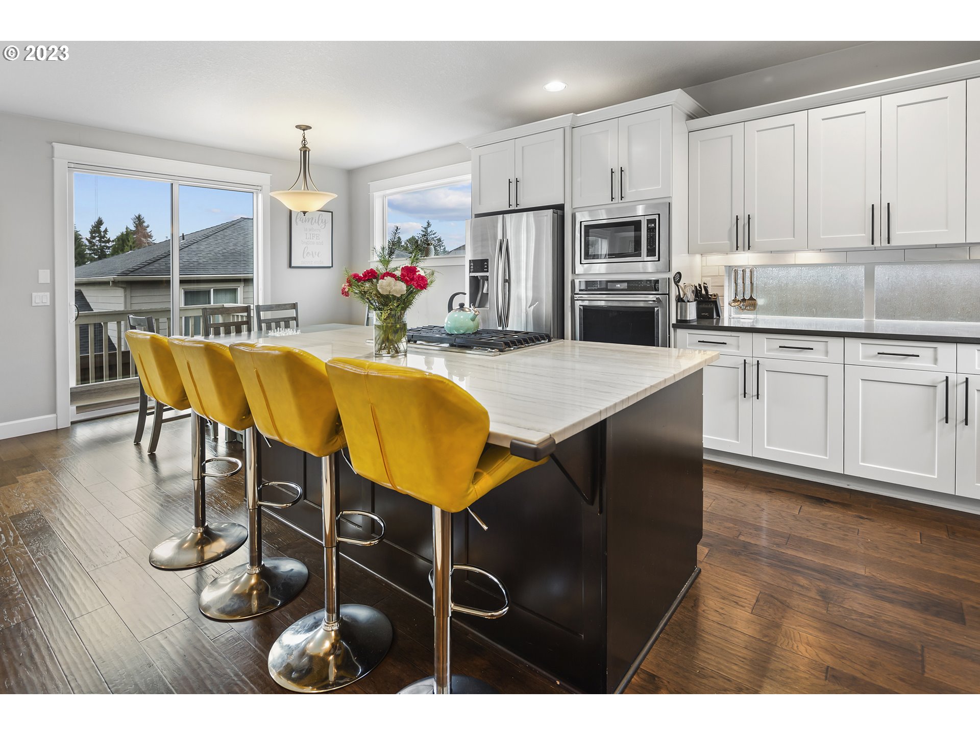 14385 Southwest Azalea Place Portland, OR 97224 - Photo 6 of 29 Gallery Image 6